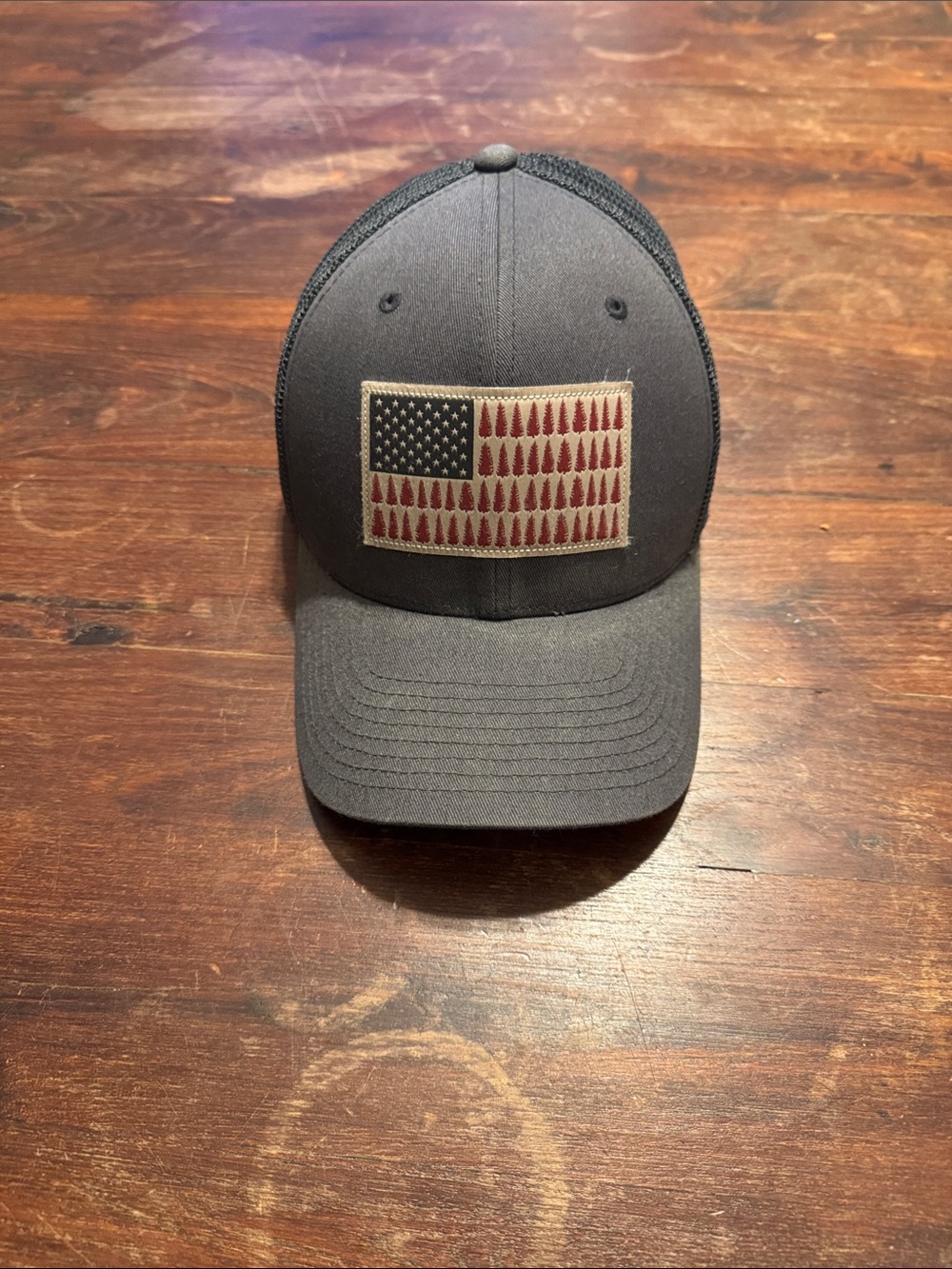 Charcoal Columbia Fitted American Flag hat, M/L